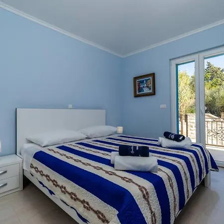 Luxury Marina View No 3 Апартаменты