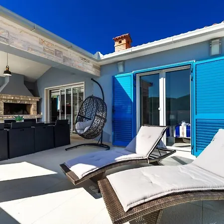 Luxury Marina View No 3 Апартаменты